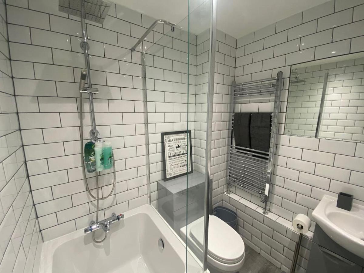 Suburban 2-Bed, Entire Home, Free Parking, Maidstone, Kent Uk Boxley Eksteriør billede